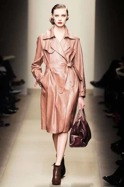 Look 11